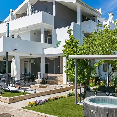 Apartment 1 Bedroom Awesome In Vodice