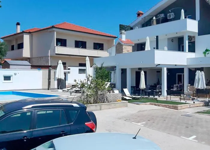 Appartamento 1 Bedroom Awesome In